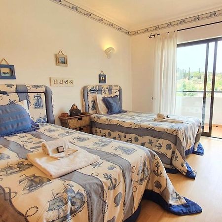Lovelystay - Alto Dos Calicos 2Br House With Garden Albufeira Bagian luar foto