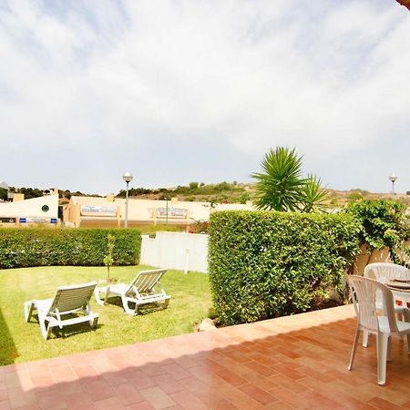 Lovelystay - Alto Dos Calicos 2Br House With Garden Albufeira Bagian luar foto
