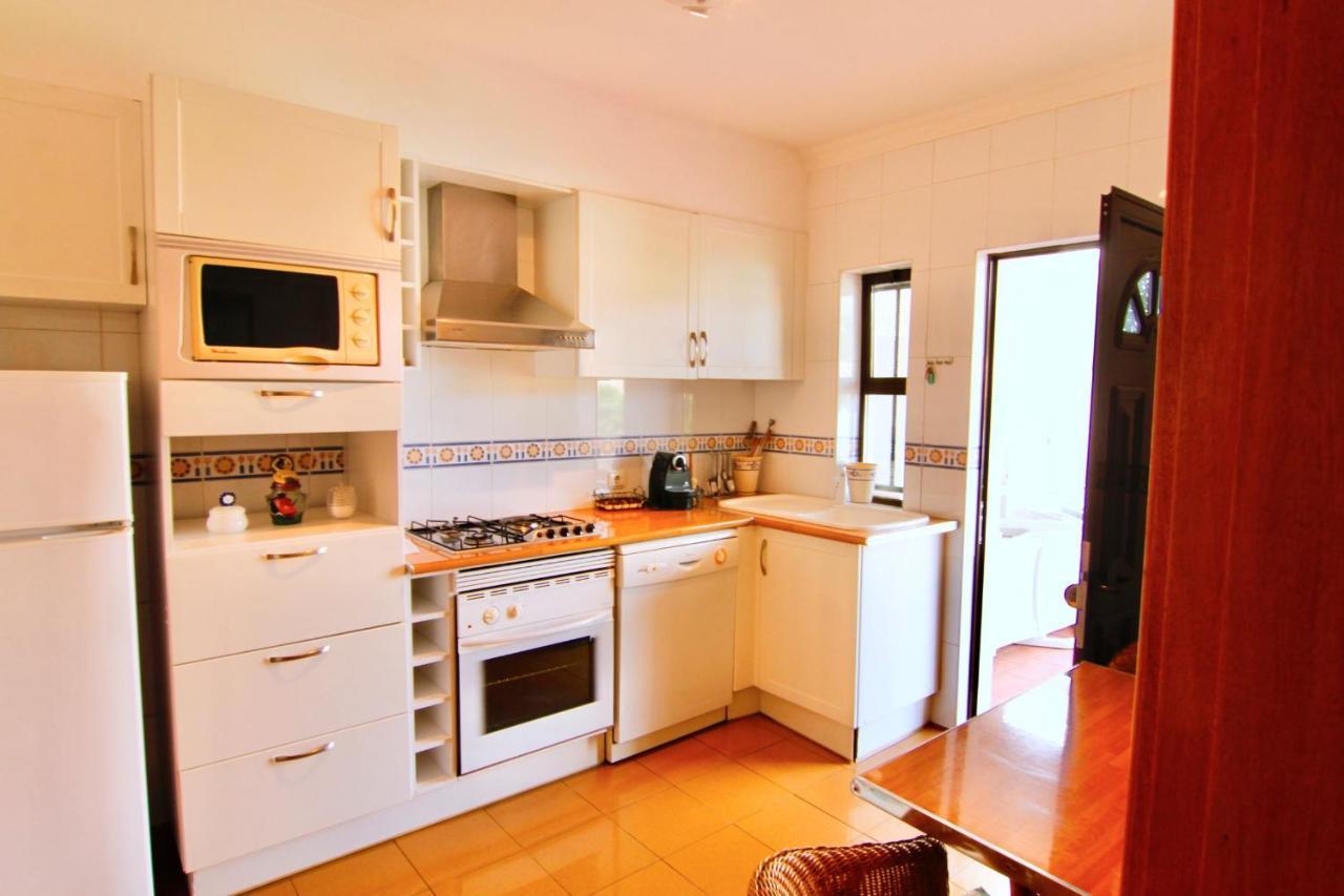 Lovelystay - Alto Dos Calicos 2Br House With Garden Albufeira Bagian luar foto