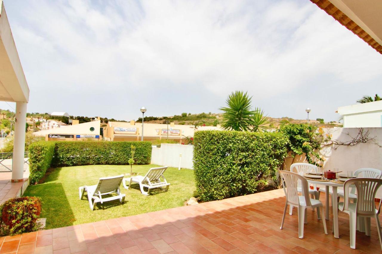 Lovelystay - Alto Dos Calicos 2Br House With Garden Albufeira Bagian luar foto