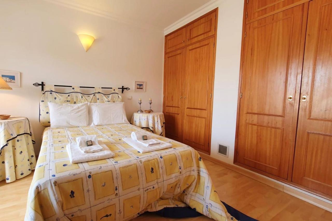 Lovelystay - Alto Dos Calicos 2Br House With Garden Albufeira Bagian luar foto